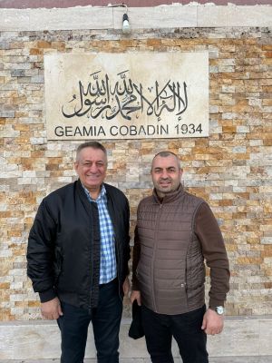 Cobadin Camii ek hizmet binasının çatısı onarıldı